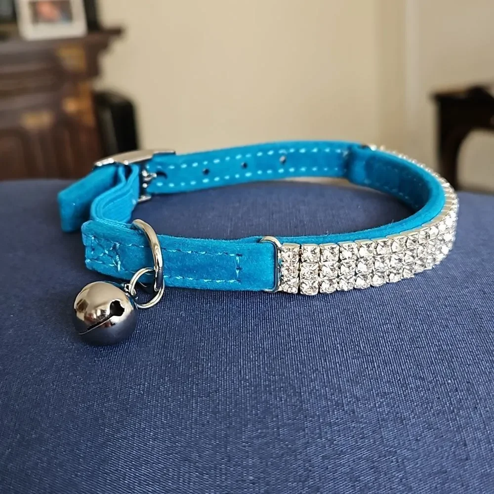 NWOT Soft blue velvet adjustable cat collar with rhinestones and a bell